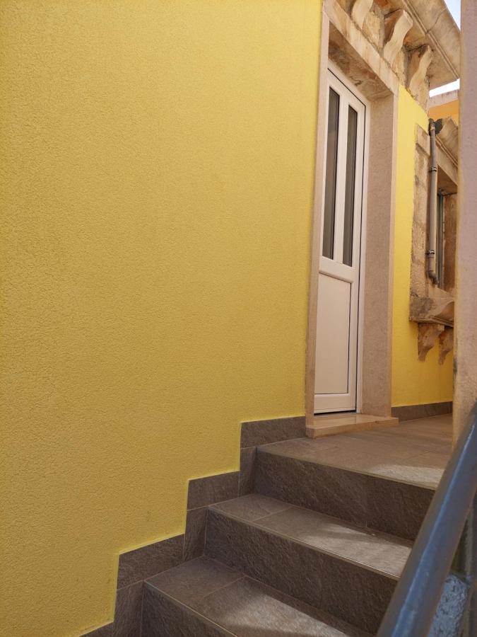 Apartmani Antonia Račišće 외부 사진