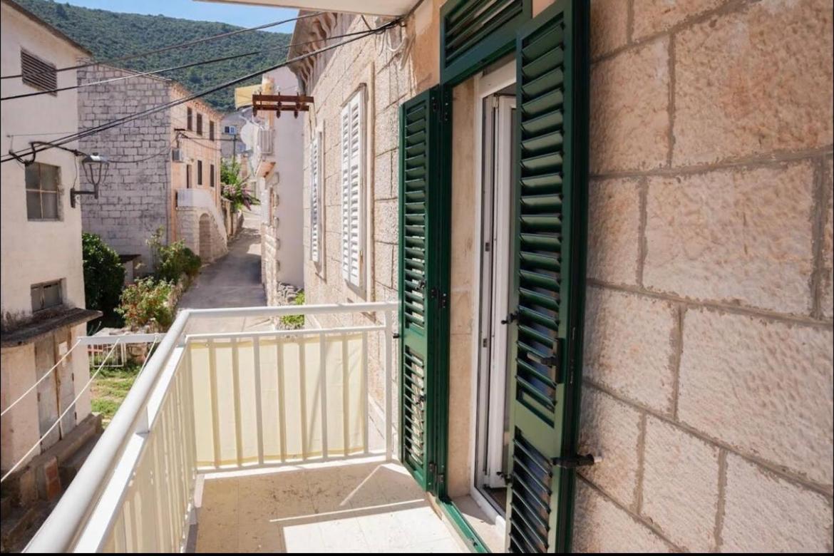 Apartmani Antonia Račišće 외부 사진