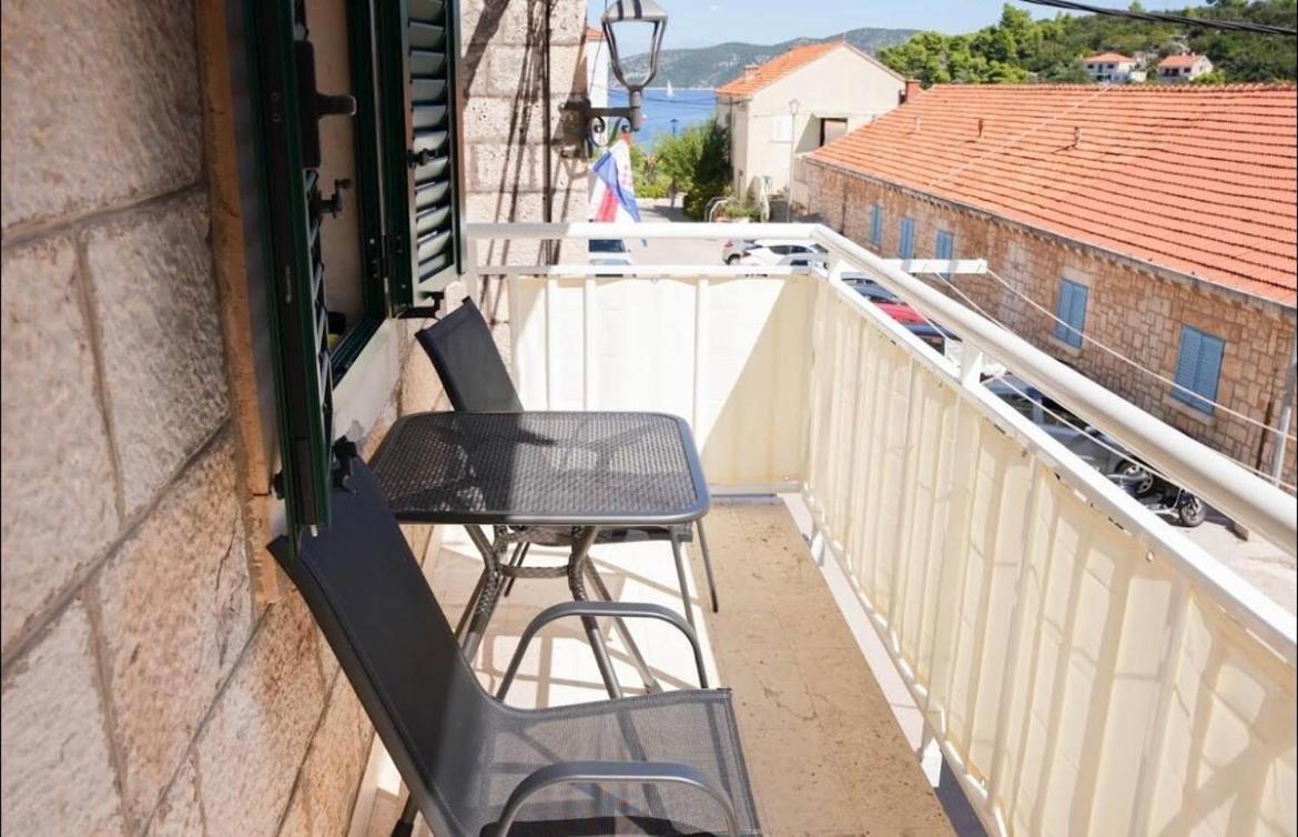 Apartmani Antonia Račišće 외부 사진