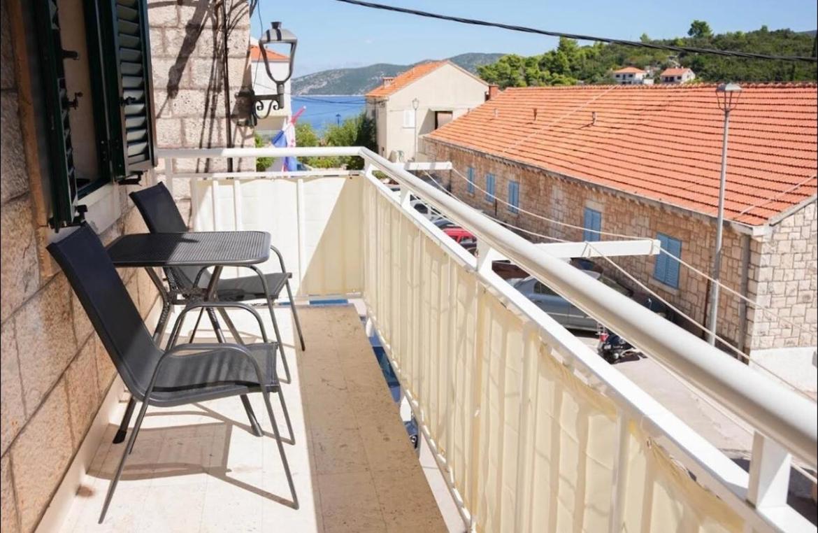 Apartmani Antonia Račišće 외부 사진